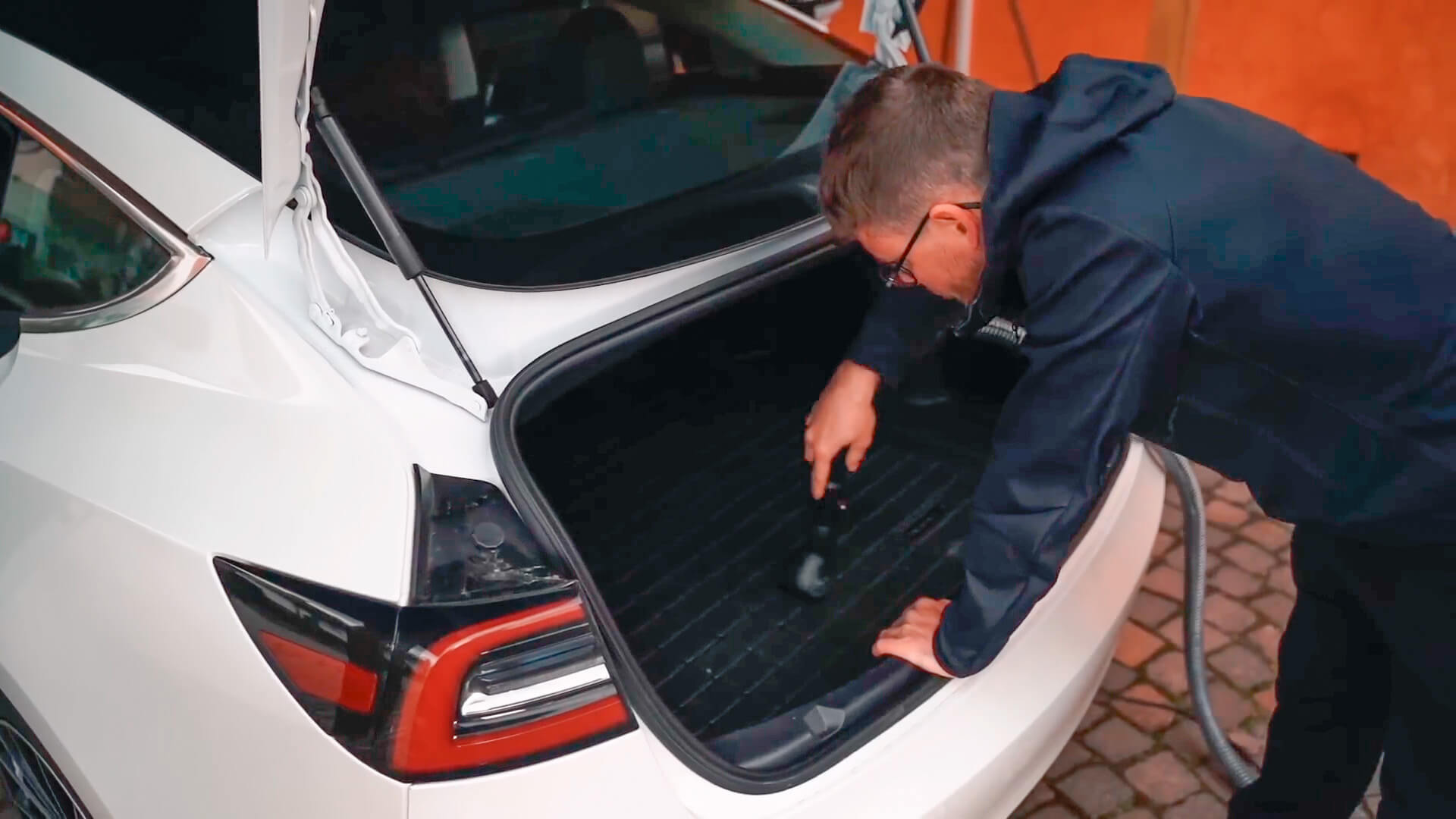 Aspirador com acessórios Hyla para limpeza versátil Aspirador com acessórios Hyla para limpeza versátil