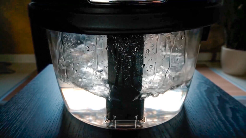 aspirador de po e agua hyla Aspirador de pó e água Hyla para limpeza profunda